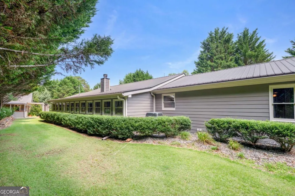 2064 Knight RD Ellijay, GA 30540