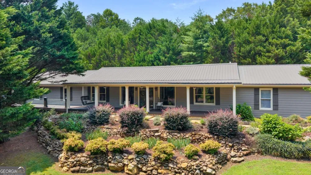 2064 Knight RD Ellijay, GA 30540