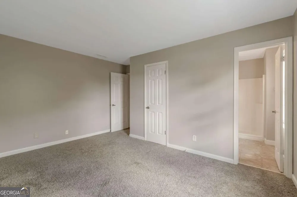 136 Old Ferry WAY Roswell, GA 30076