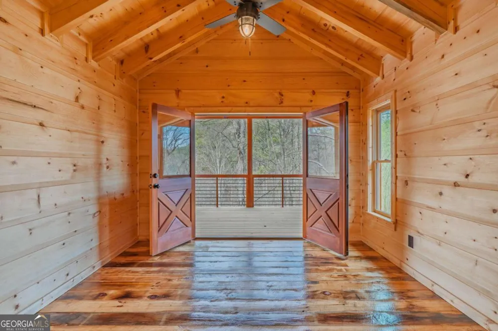 138 Rhondas WAY Ellijay, GA 30540