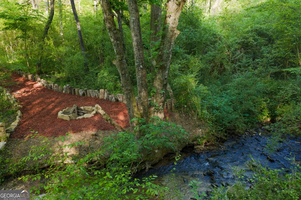138 Rhondas WAY Ellijay, GA 30540