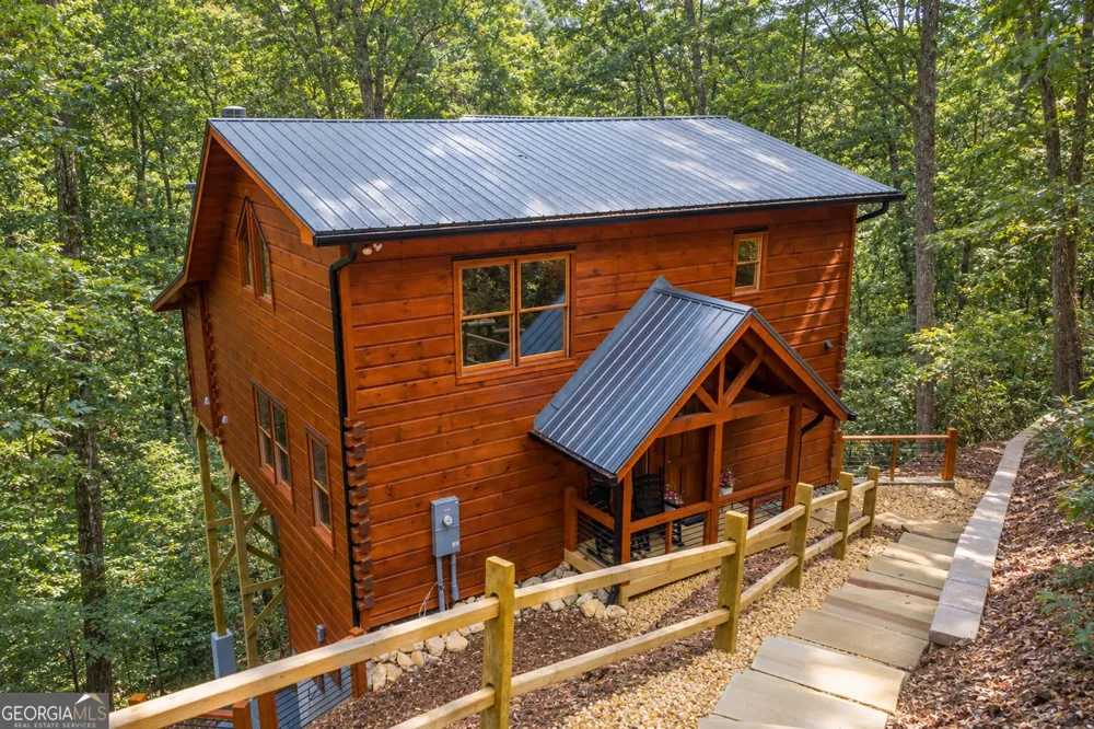138 Rhondas WAY Ellijay, GA 30540