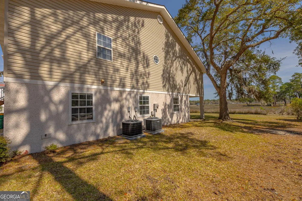 1056 Fiddler TRCE NE Townsend, GA 31331