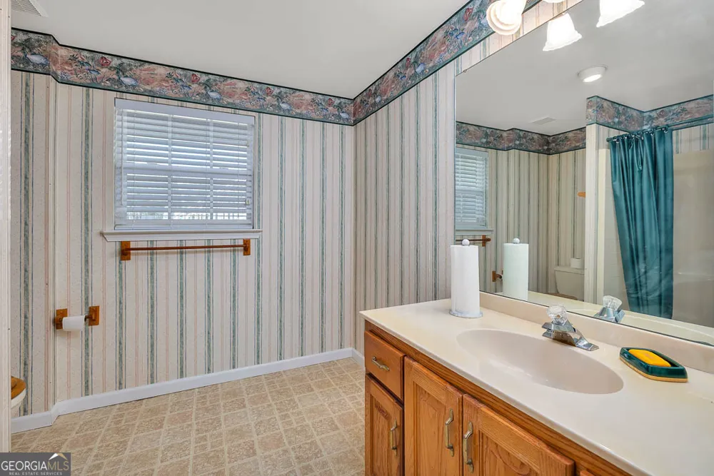 1056 Fiddler TRCE NE Townsend, GA 31331