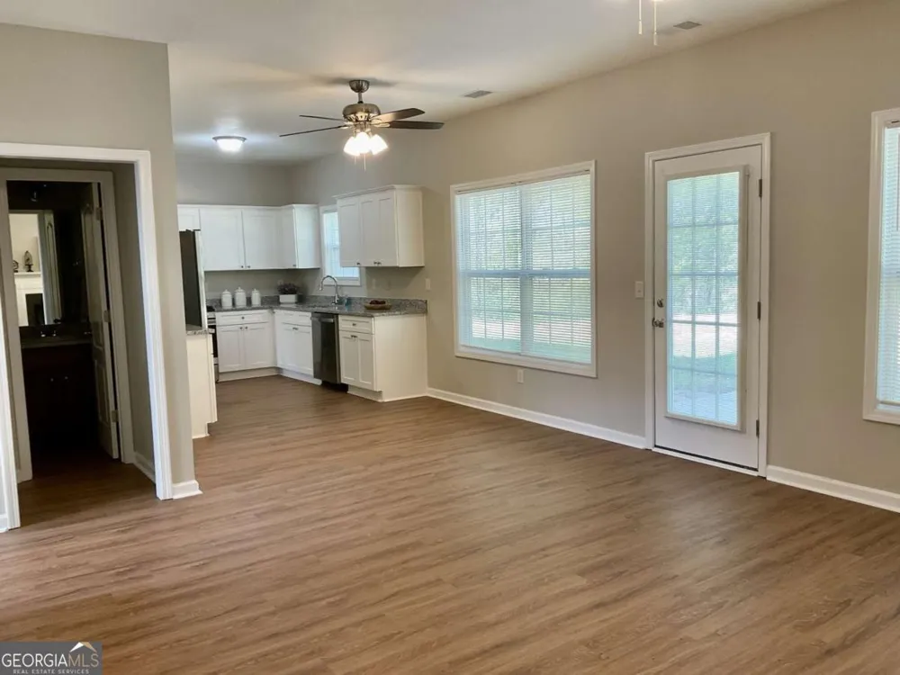 592 Kyles CIR Hiram, GA 30141