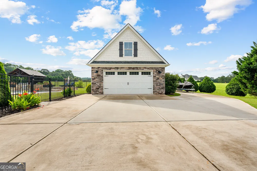 314 Bankstown RD Brooks, GA 30205