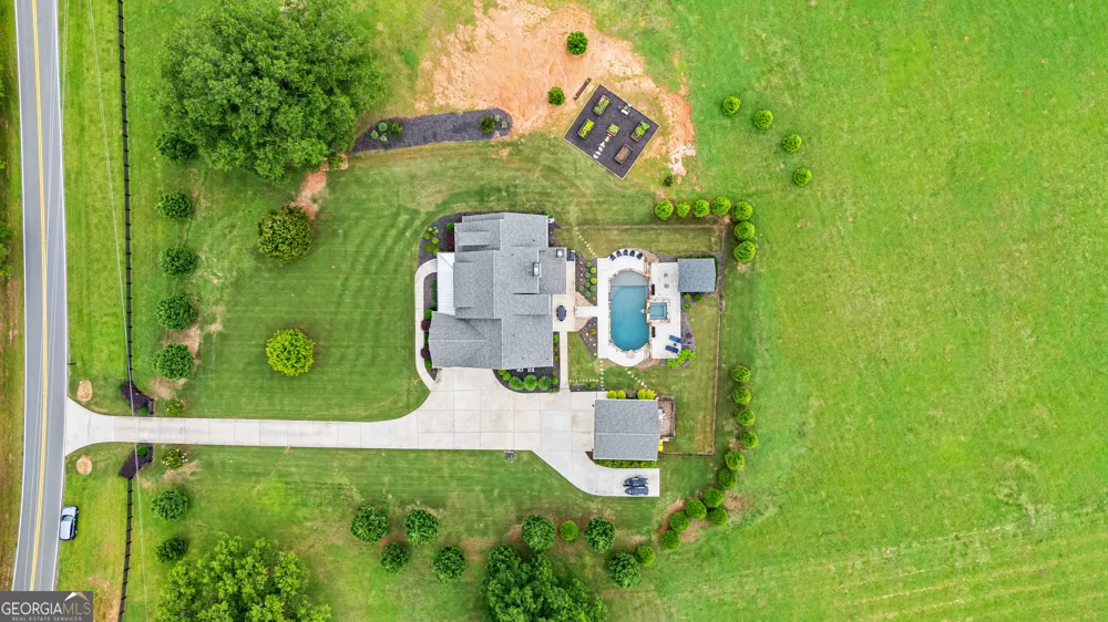 314 Bankstown RD Brooks, GA 30205