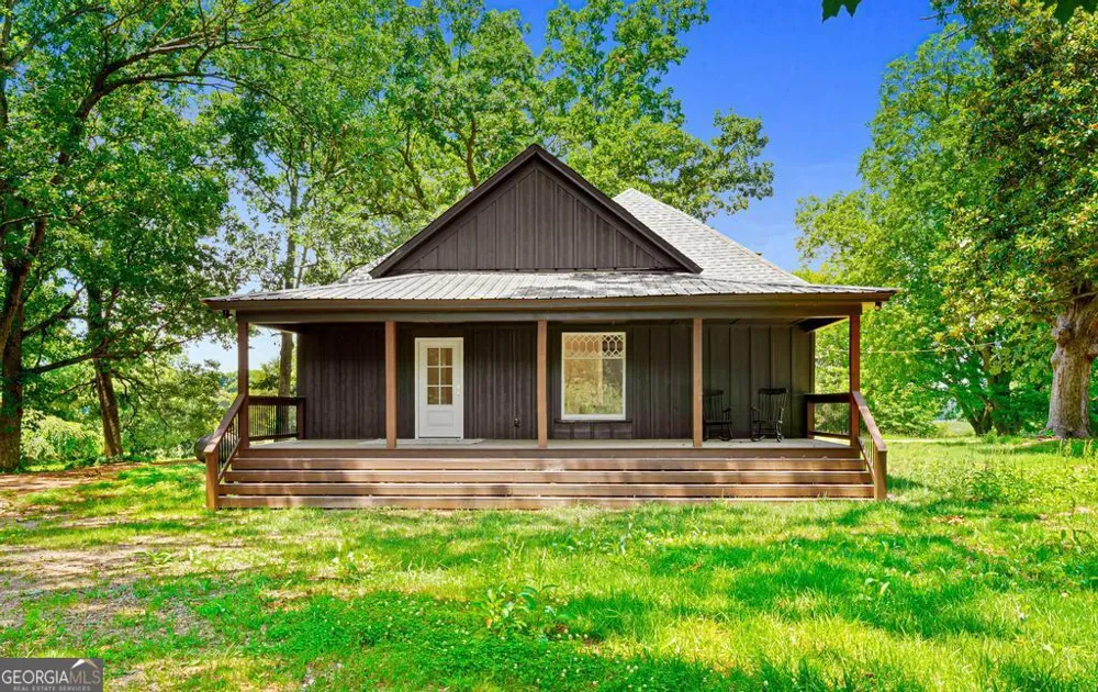 586 Grady School RD Canon, GA 30520