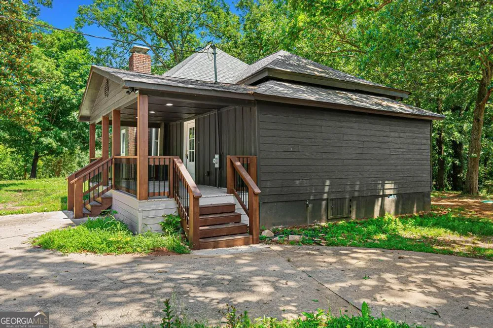 586 Grady School RD Canon, GA 30520