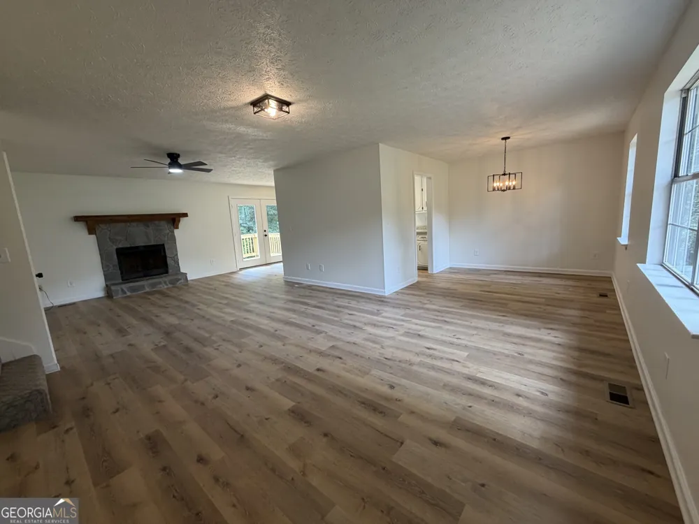 1730 Bullock DR Loganville, GA 30052
