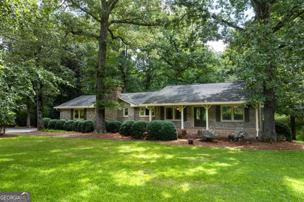 1131 Ednaville RD Braselton, GA 30517