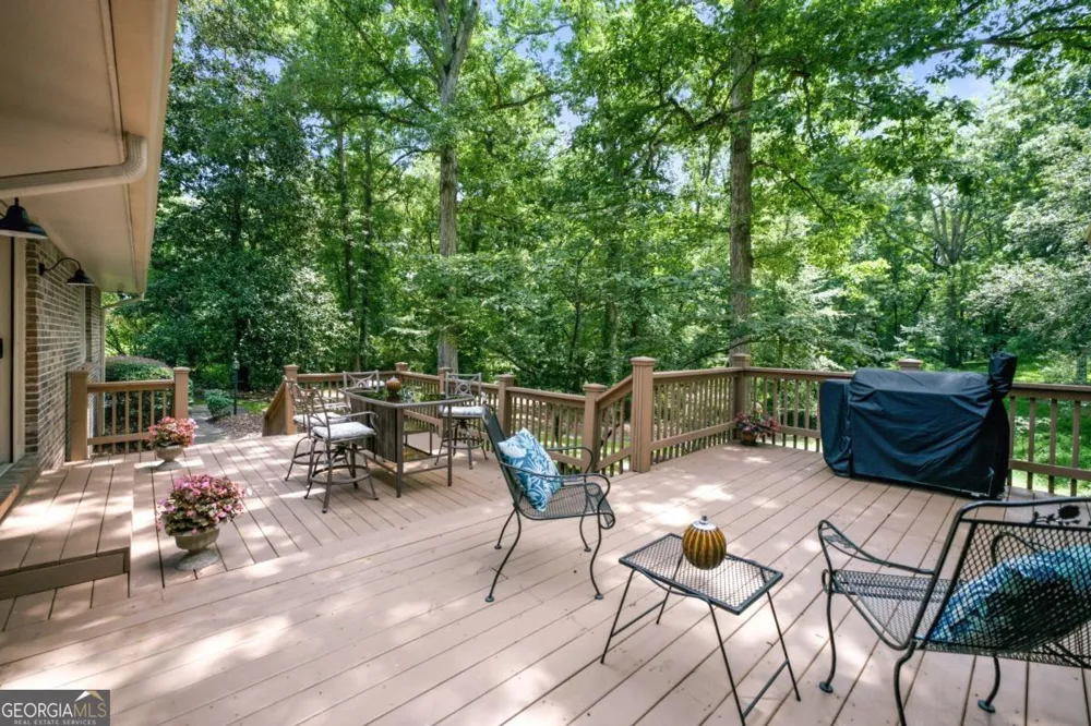 1131 Ednaville RD Braselton, GA 30517