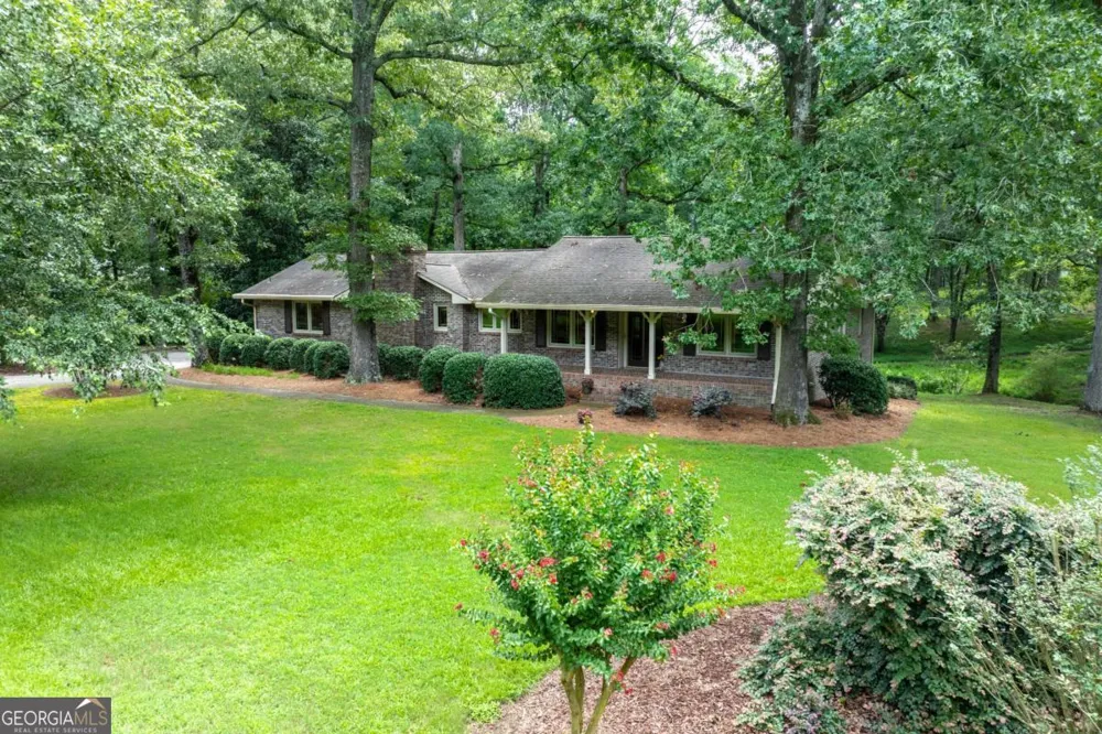 1131 Ednaville RD Braselton, GA 30517