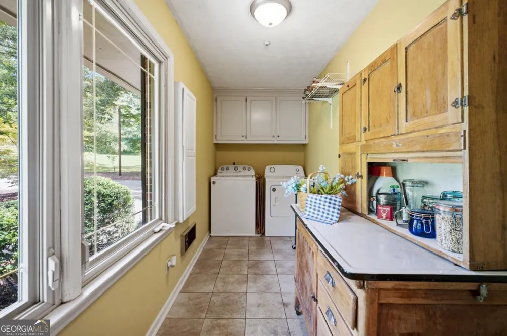 1131 Ednaville RD Braselton, GA 30517