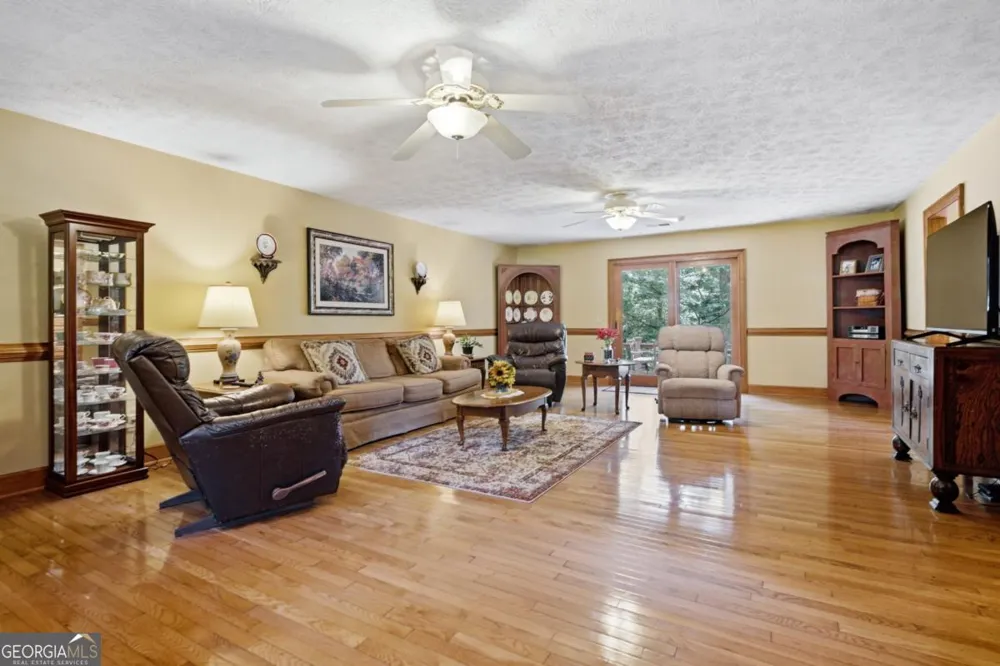 1131 Ednaville RD Braselton, GA 30517