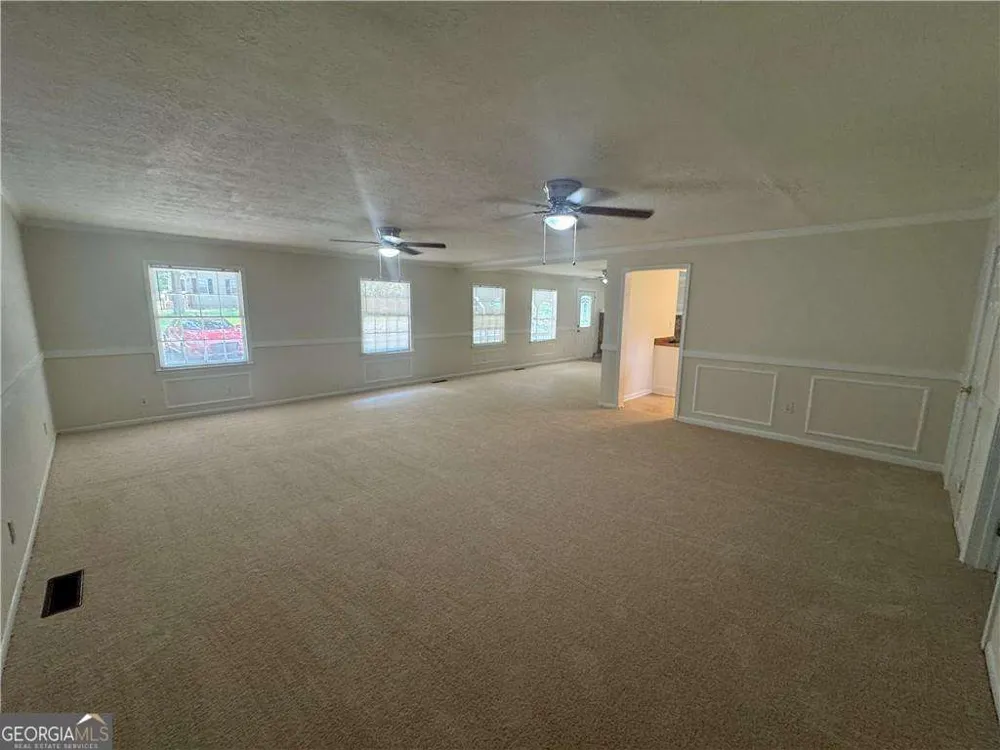 8497 Stonewall Jackson DR Jonesboro, GA 30238