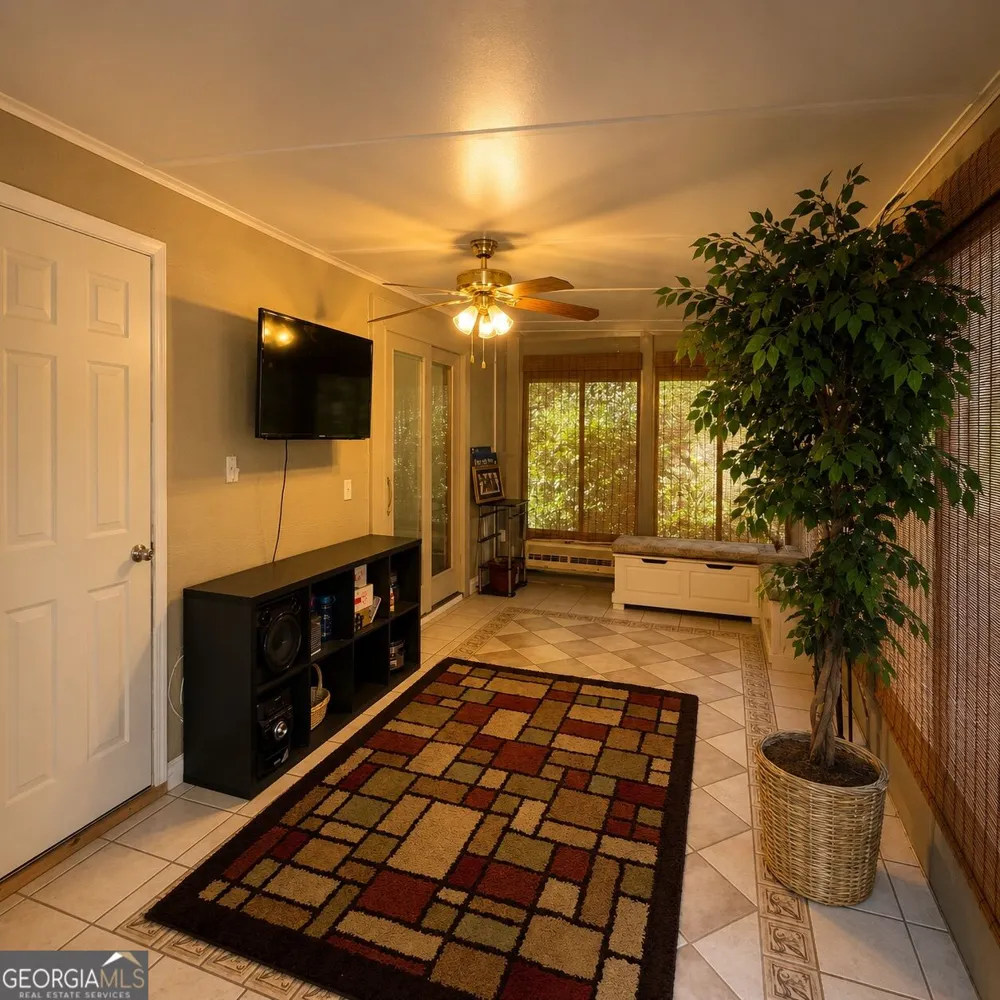 180 Valley Brook TRL Jonesboro, GA 30238