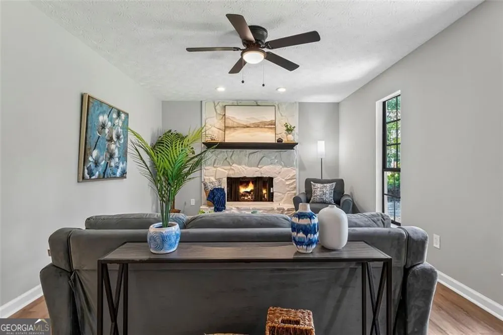 1046 River Bend CT Riverdale, GA 30296