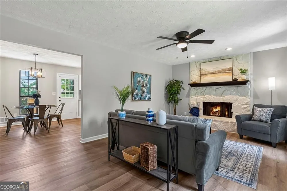 1046 River Bend CT Riverdale, GA 30296