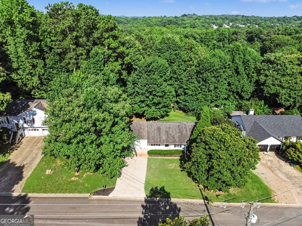 529 Bluff CT Woodstock, GA 30188