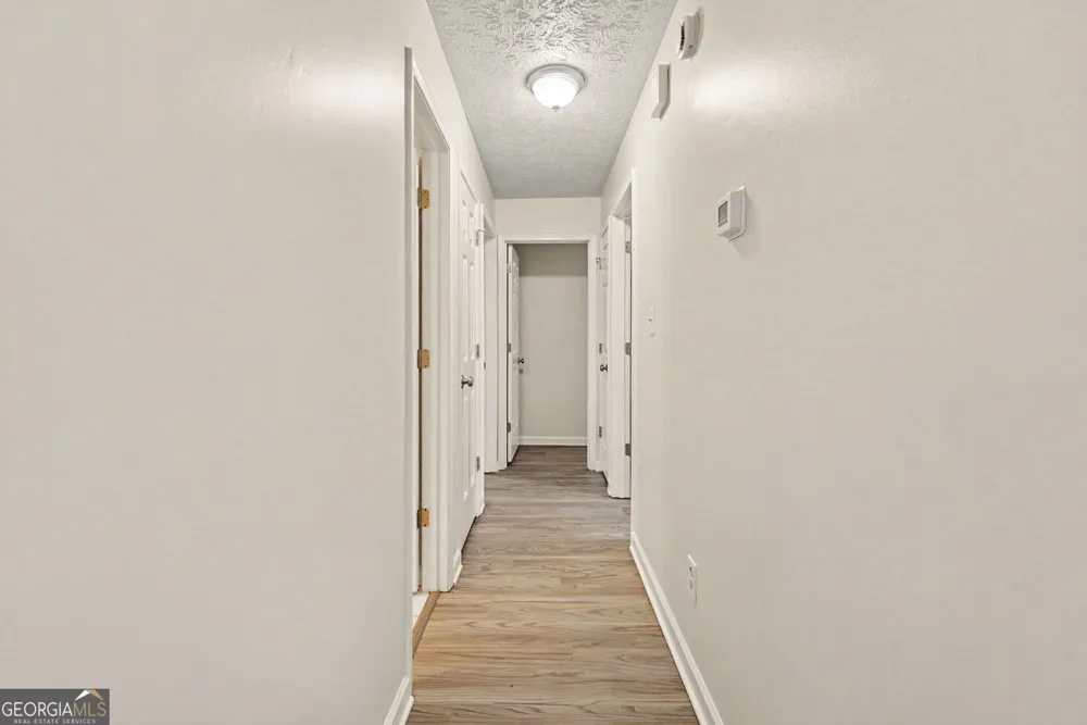 529 Bluff CT Woodstock, GA 30188
