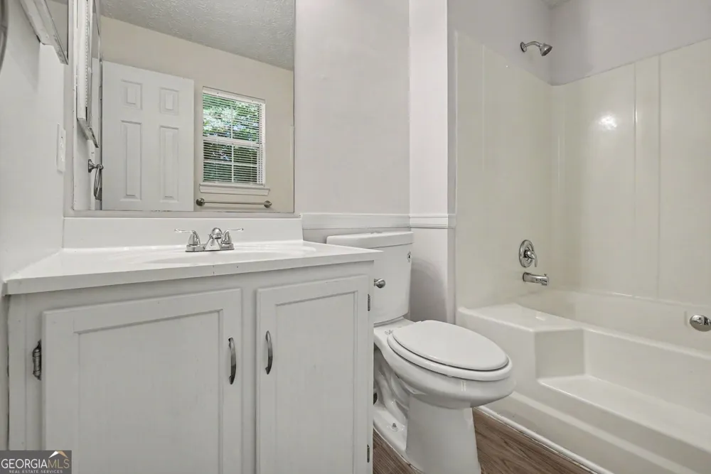 529 Bluff CT Woodstock, GA 30188
