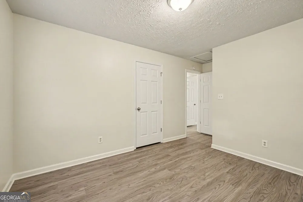 529 Bluff CT Woodstock, GA 30188