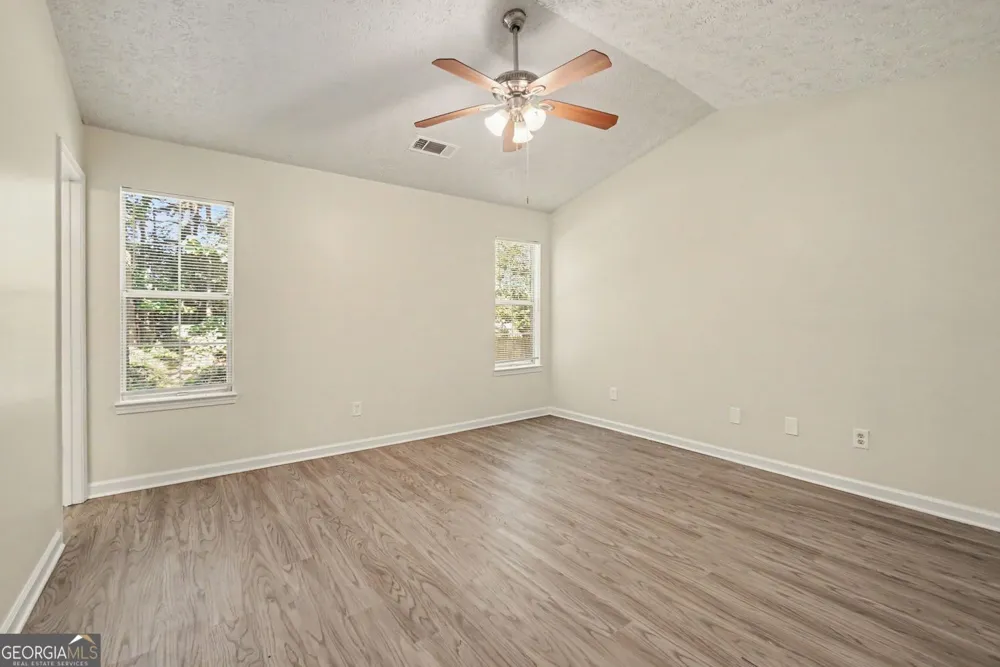 529 Bluff CT Woodstock, GA 30188