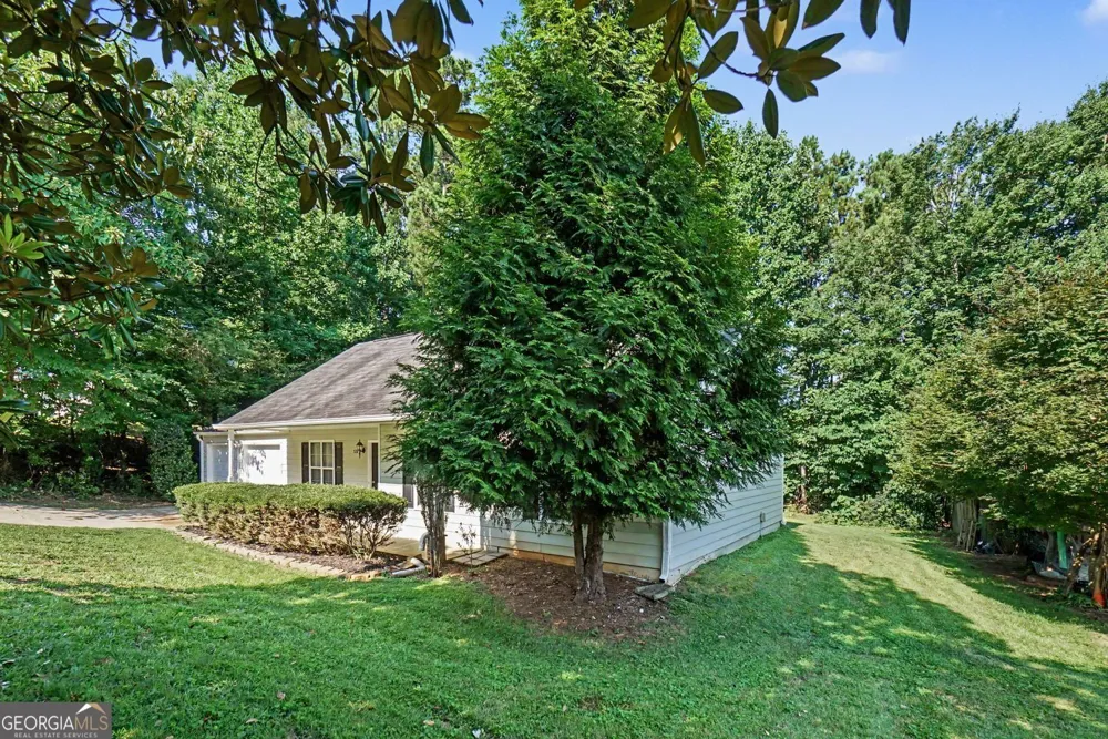 529 Bluff CT Woodstock, GA 30188