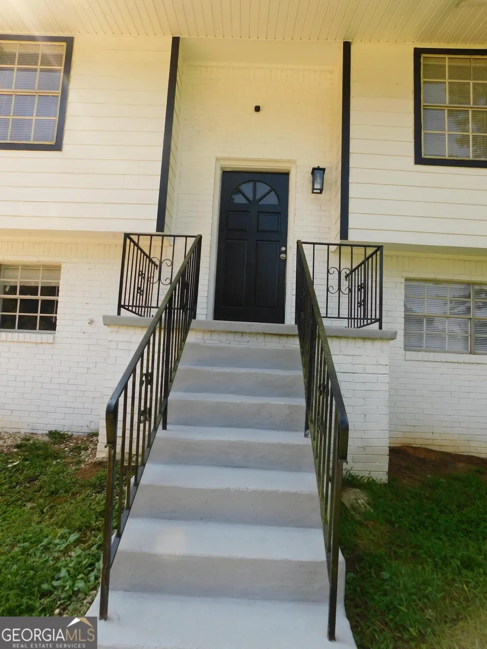 6740 Cambridge DR Rex, GA 30273