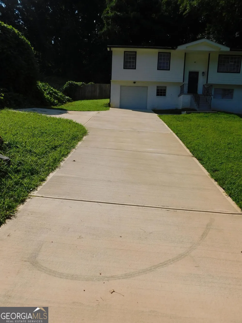 6740 Cambridge DR Rex, GA 30273