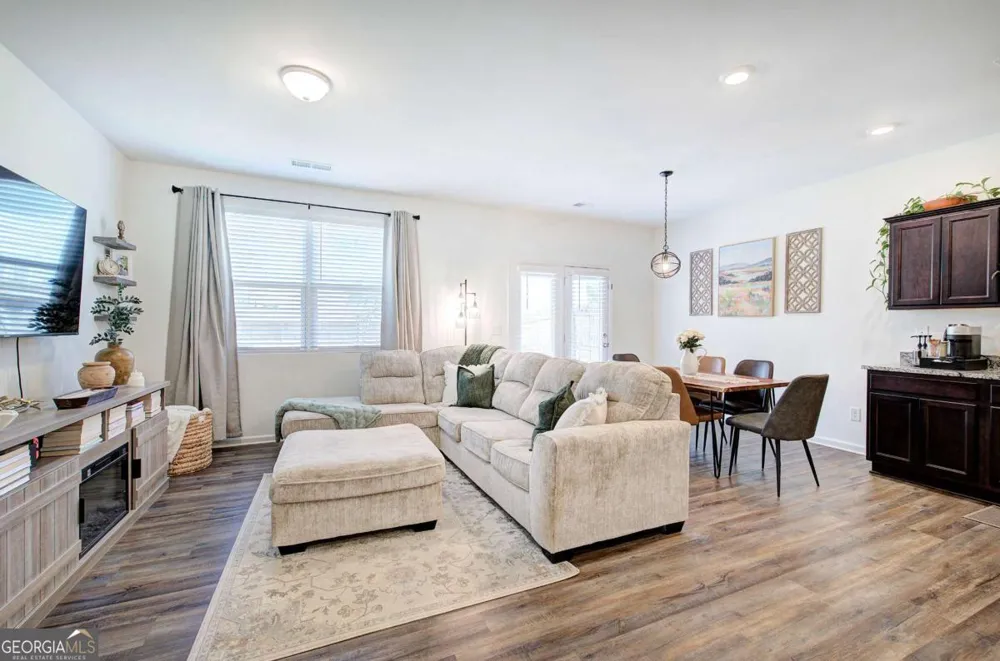 208 Grand Central WAY Cartersville, GA 30120