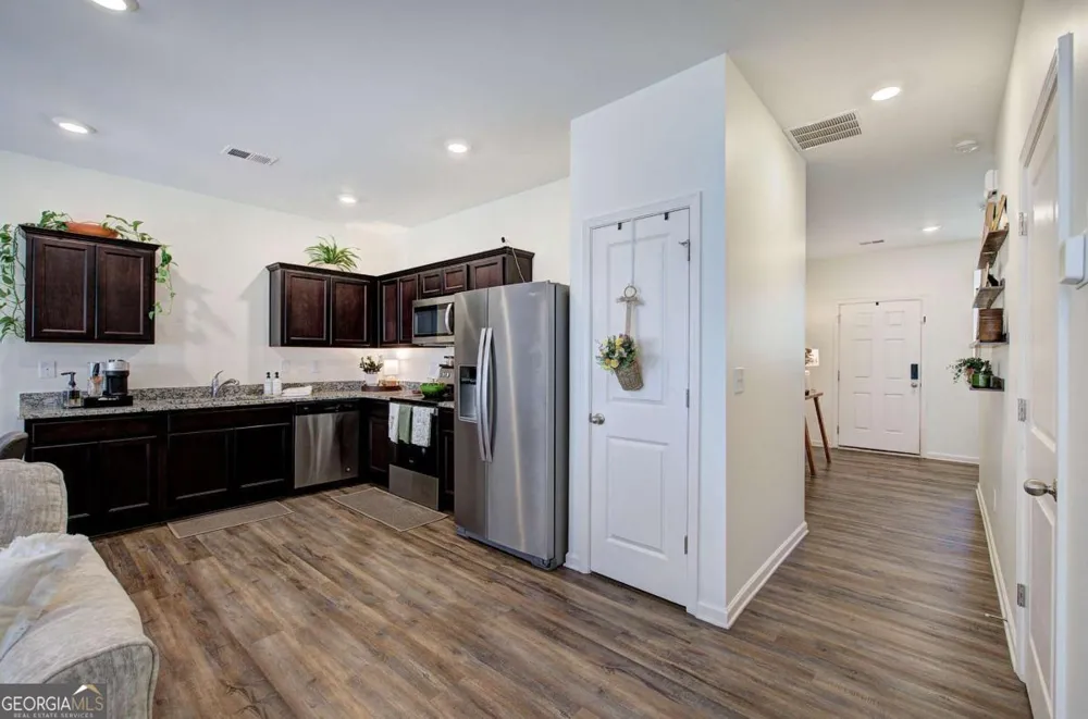 208 Grand Central WAY Cartersville, GA 30120