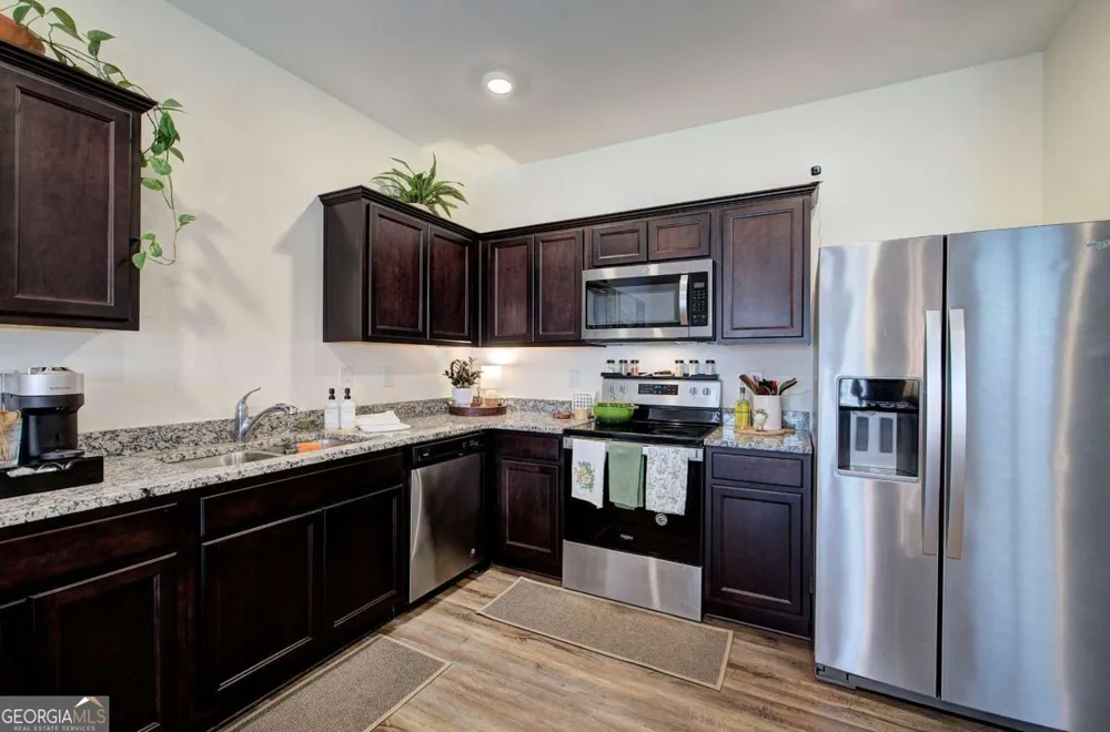 208 Grand Central WAY Cartersville, GA 30120