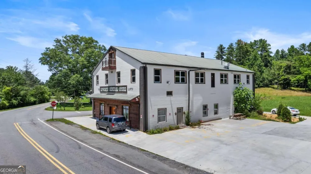 610 Madola RD Epworth, GA 30541