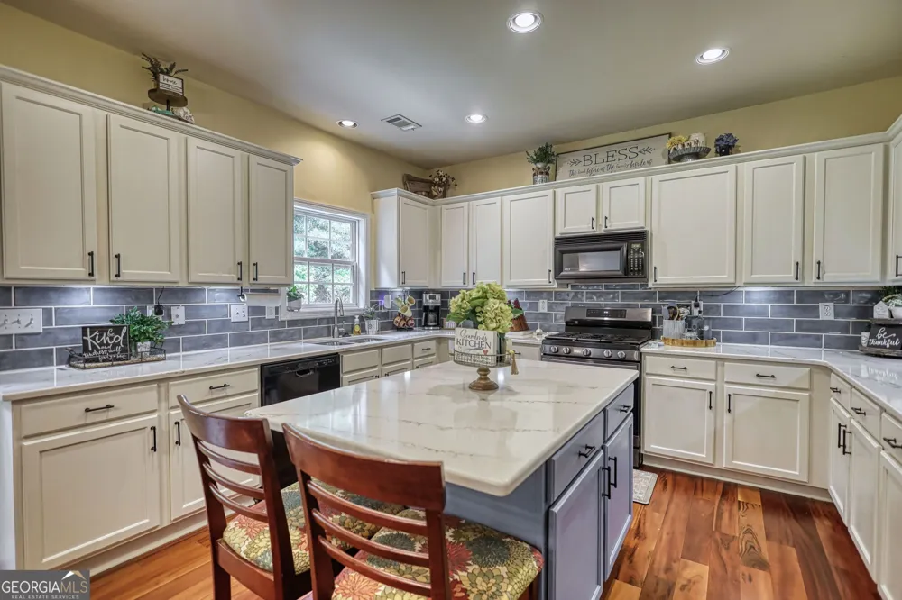 924 Buckhorn BND Locust Grove, GA 30248