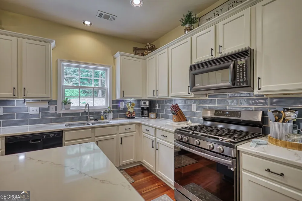924 Buckhorn BND Locust Grove, GA 30248