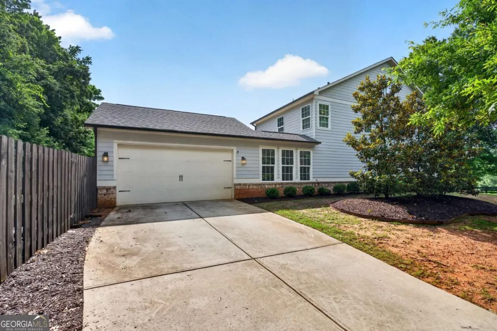 301 Edgewater DR Athens, GA 30605