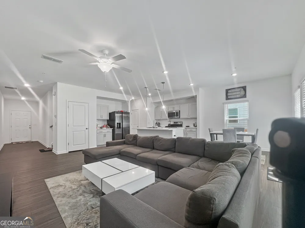 6631 Wyndall DR Douglasville, GA 30135