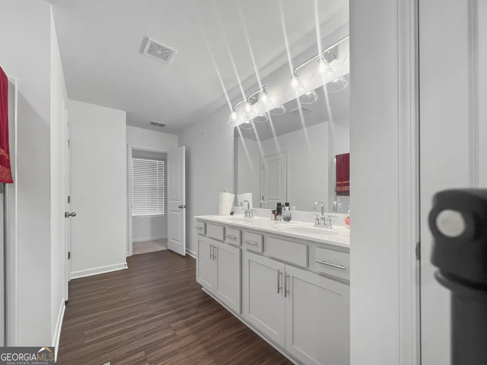 6631 Wyndall DR Douglasville, GA 30135