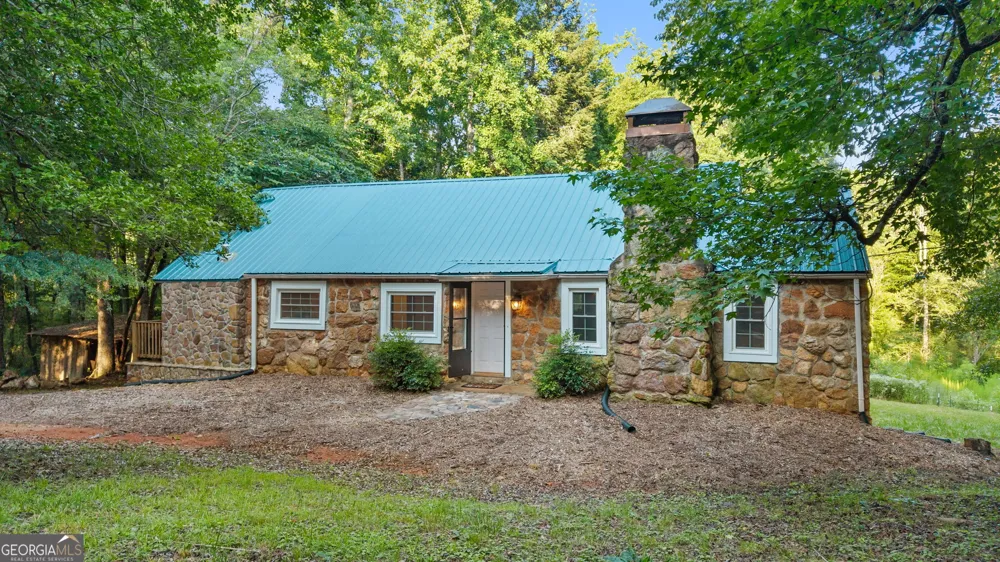 973 Floyd RD Danielsville, GA 30633