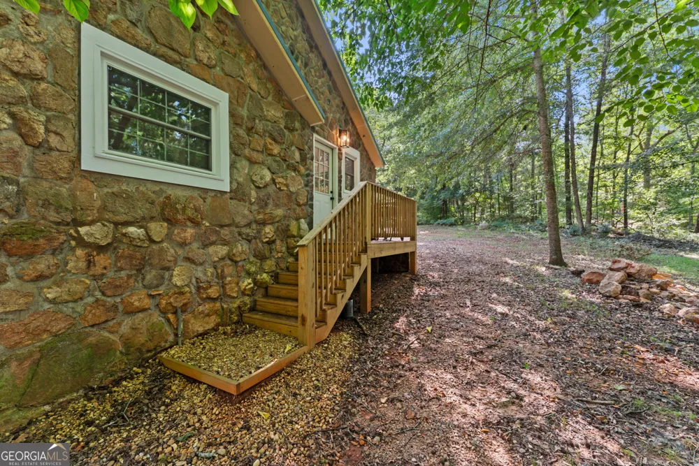 973 Floyd RD Danielsville, GA 30633