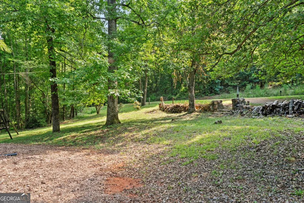 973 Floyd RD Danielsville, GA 30633