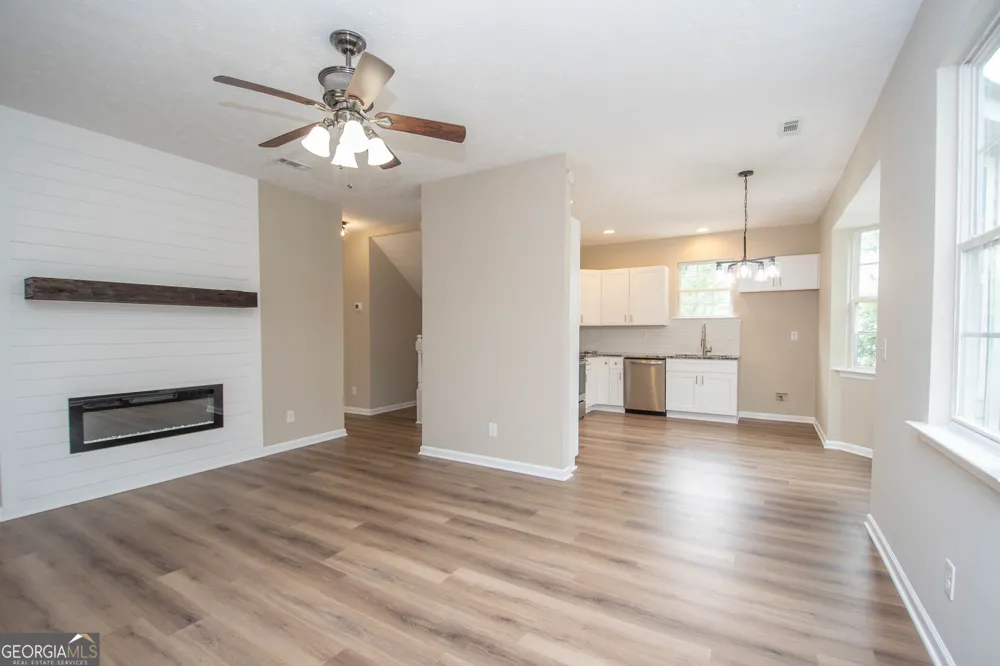 103 Collier ST Hogansville, GA 30230