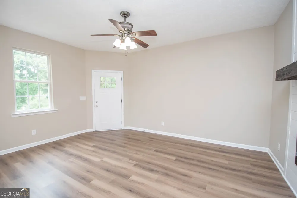 103 Collier ST Hogansville, GA 30230