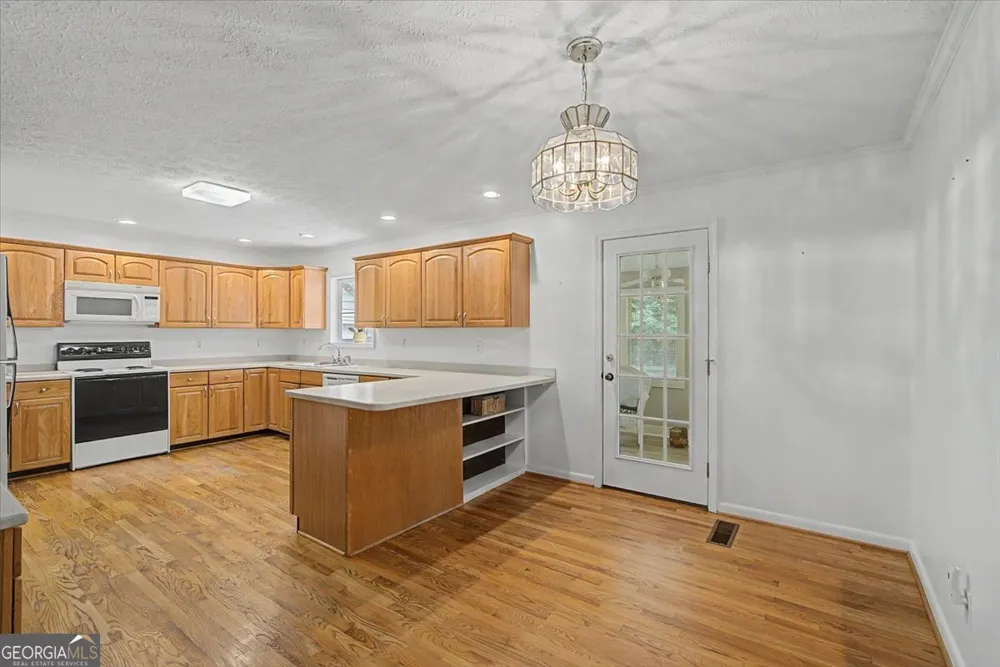 596 Morningside DR Hiram, GA 30141