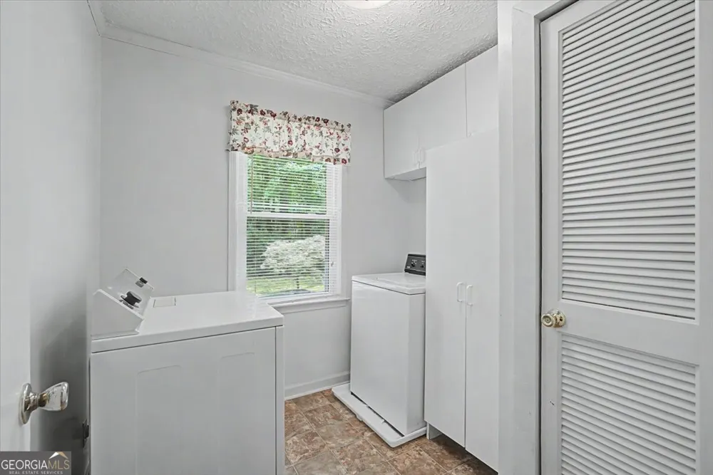 596 Morningside DR Hiram, GA 30141