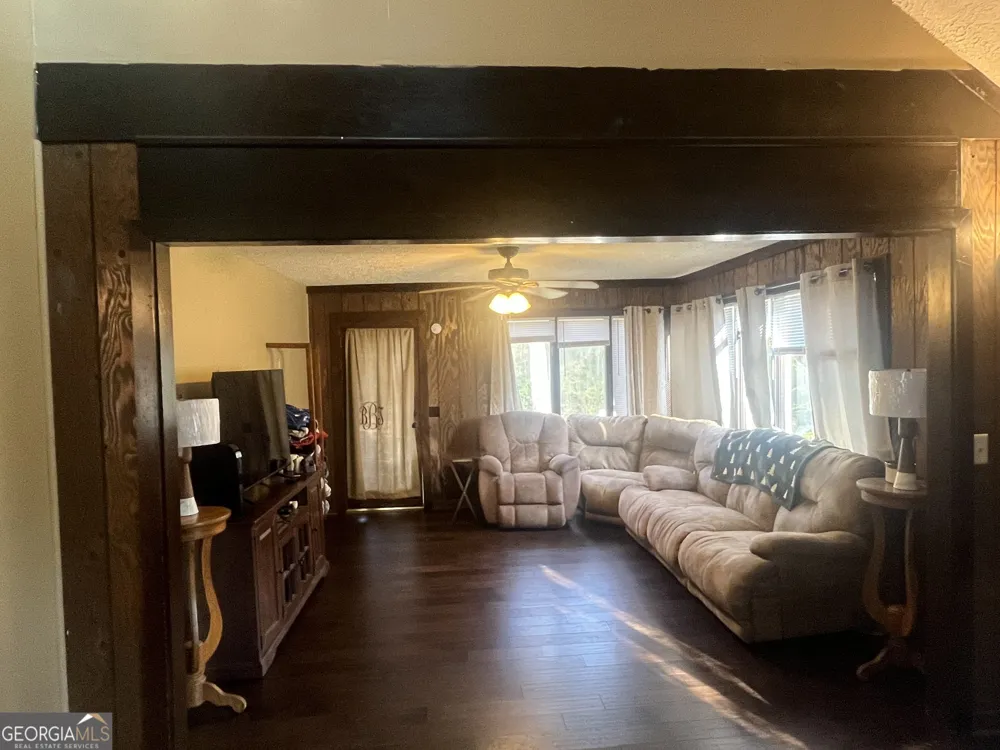 114 Miles RD Cochran, GA 31014