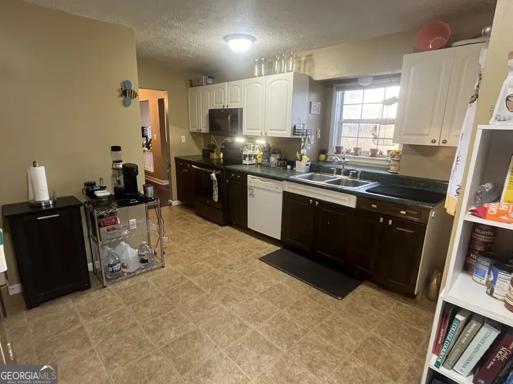 114 Miles RD Cochran, GA 31014