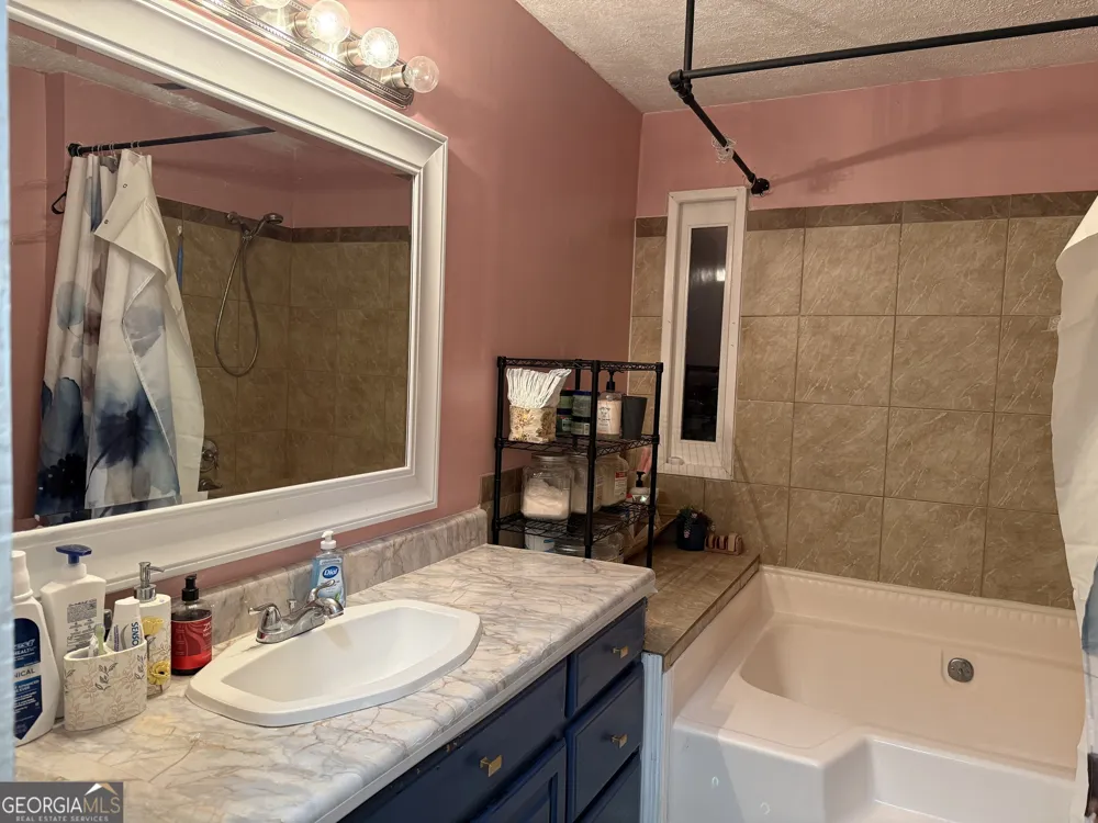 114 Miles RD Cochran, GA 31014